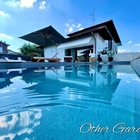 Other Garden - Luxury Bed And Breakfast-2